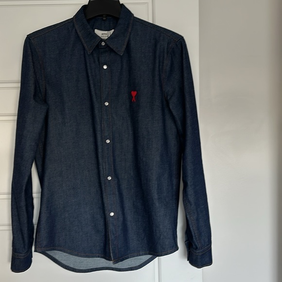 Ami denim shirt. Size medium. New with tag - Picture 2 of 4